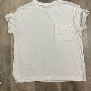 Women’s American eagle soft and sexy white tee, medium